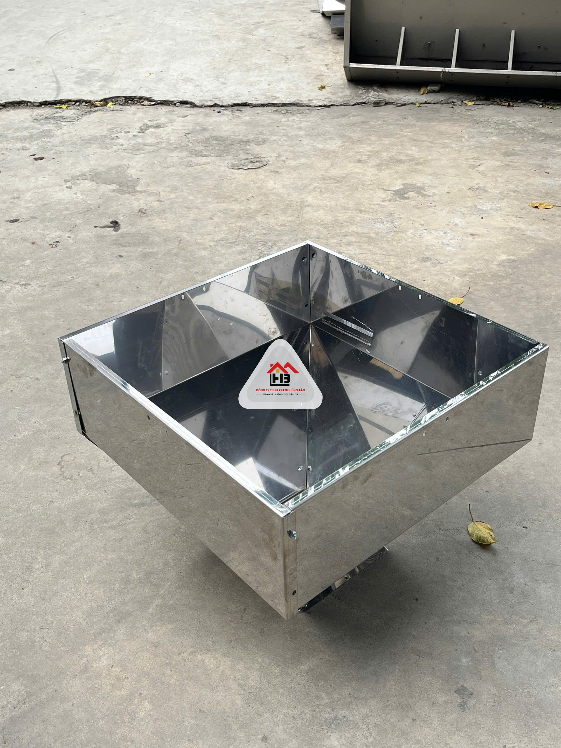 PHỄU GÀ