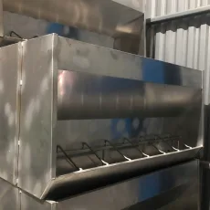 MÁNG HỘP HEO CON